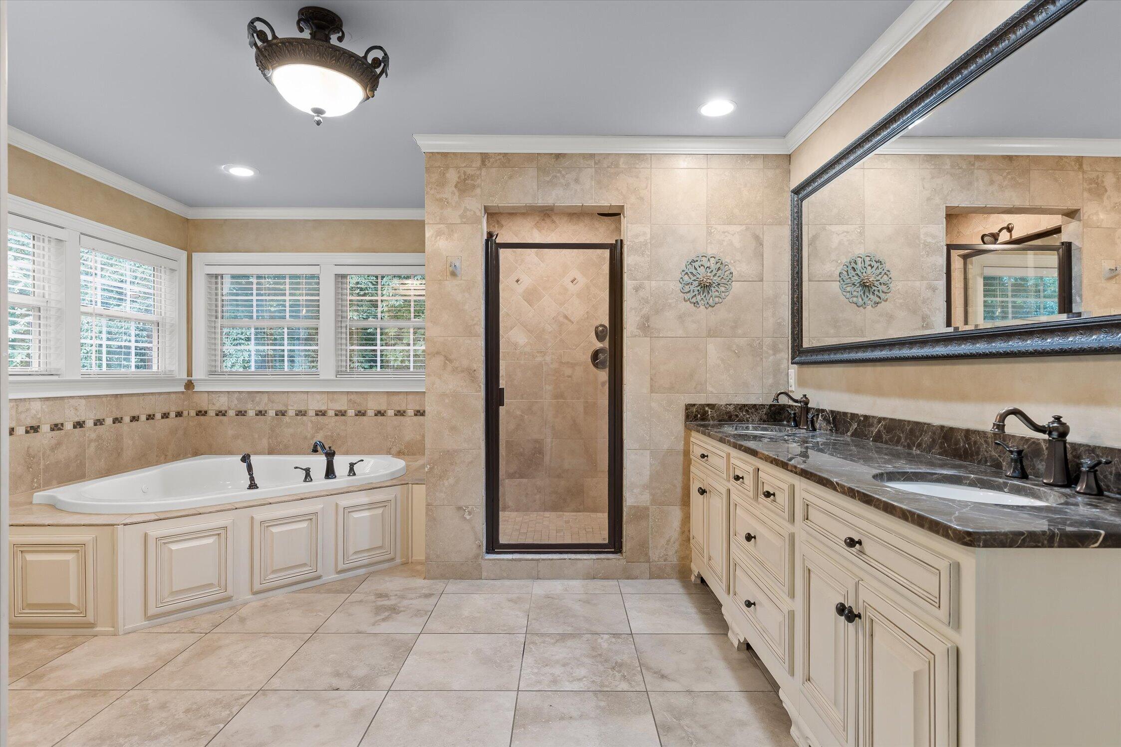 960 Shell Cracker Lane Cohutta, GA 30710 - Photo 27 of 65 Primary Bathroom