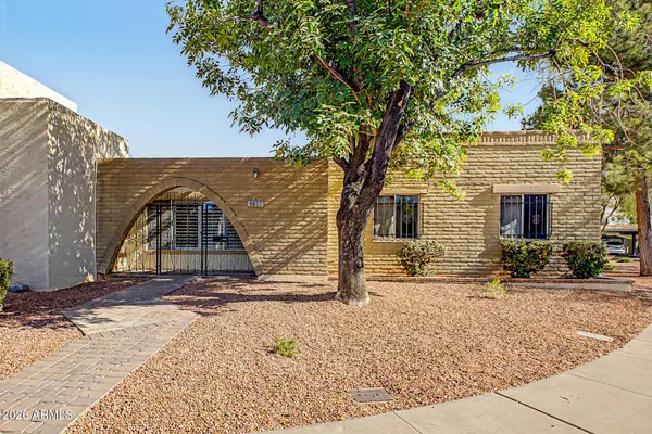 $399,900 | 1709 West Stella Lane, Phoenix, AZ 85015