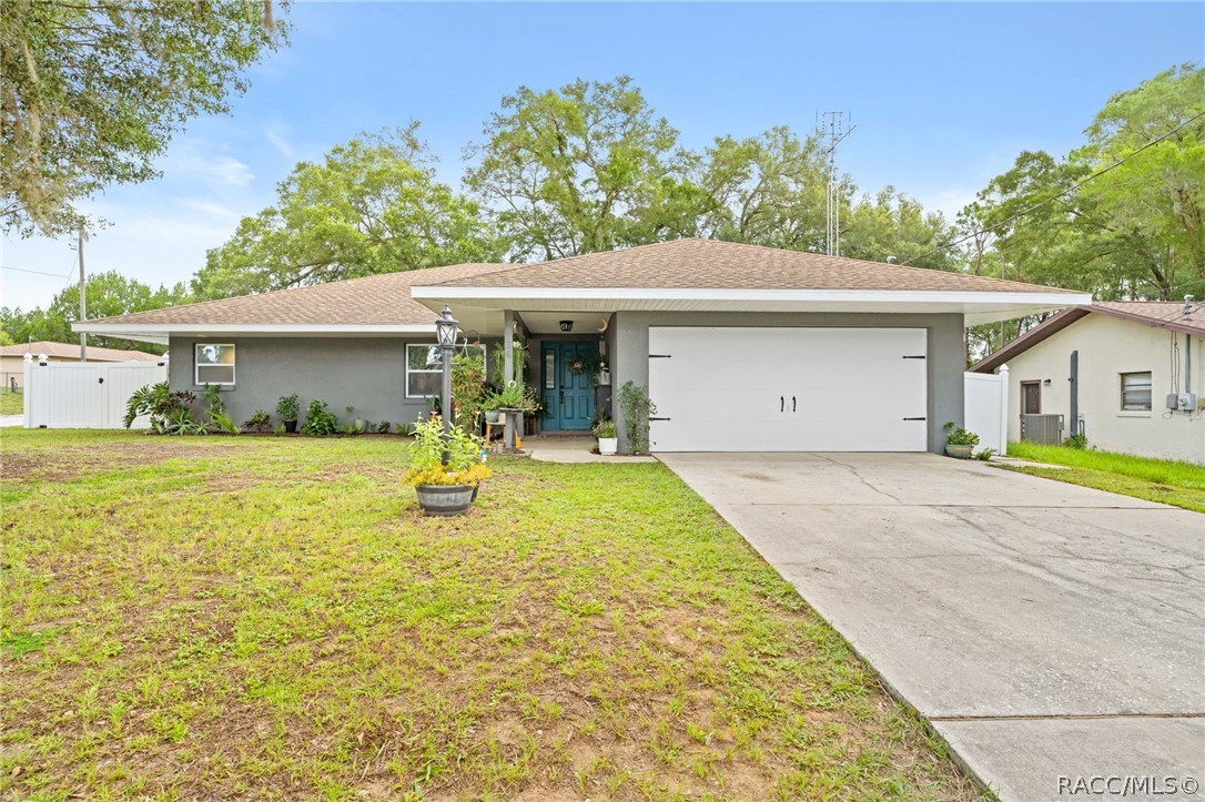 714 Spruce Street Inverness, FL 34452 - Photo 1 of 46