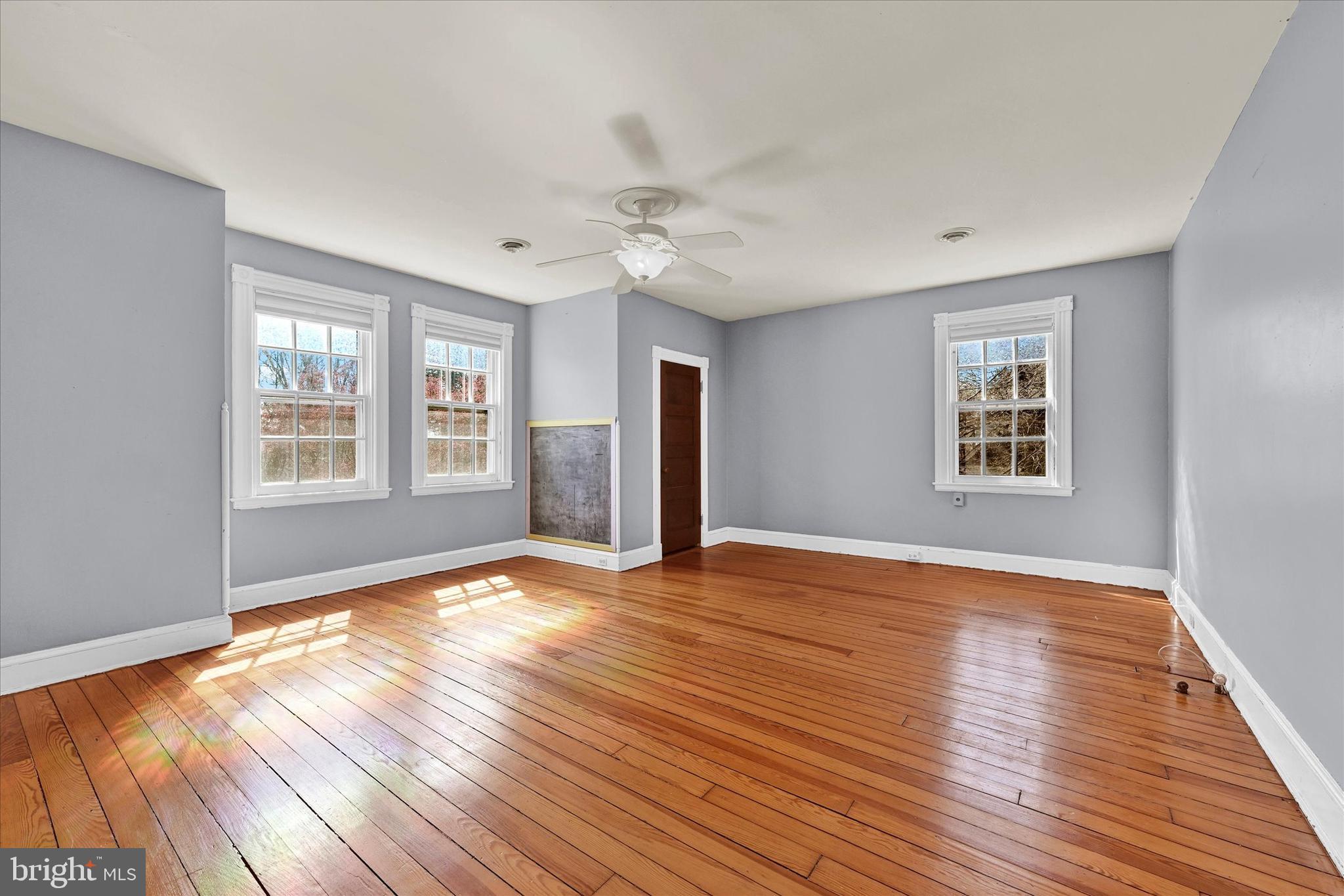 708 Cliveden Road Pikesville, MD 21208 - Photo 33 of 37 3rd bedroom