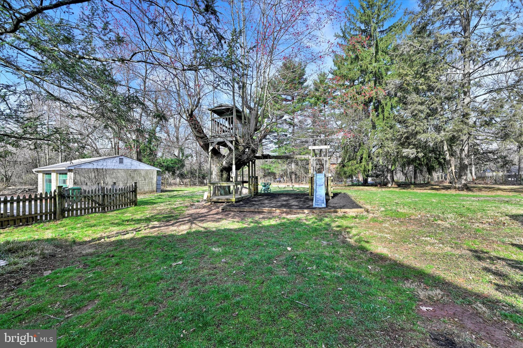708 Cliveden Road Pikesville, MD 21208 - Photo 8 of 37