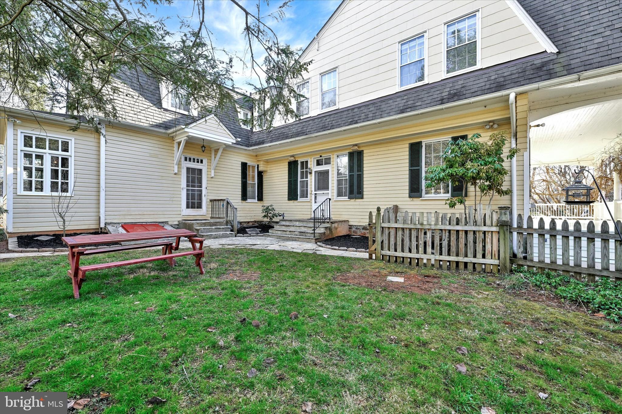 708 Cliveden Road Pikesville, MD 21208 - Photo 10 of 37