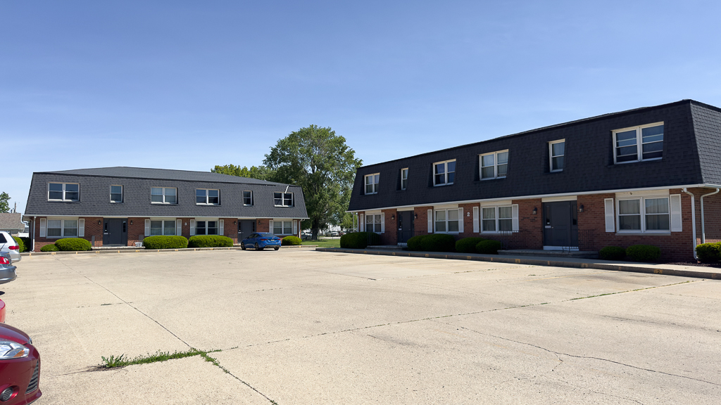 2 Michael Street Streator, IL 61364 - Photo 2 of 25