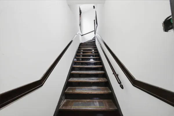 $2,300 | 2345 West 23rd Place, Unit 3, Chicago, IL 60608