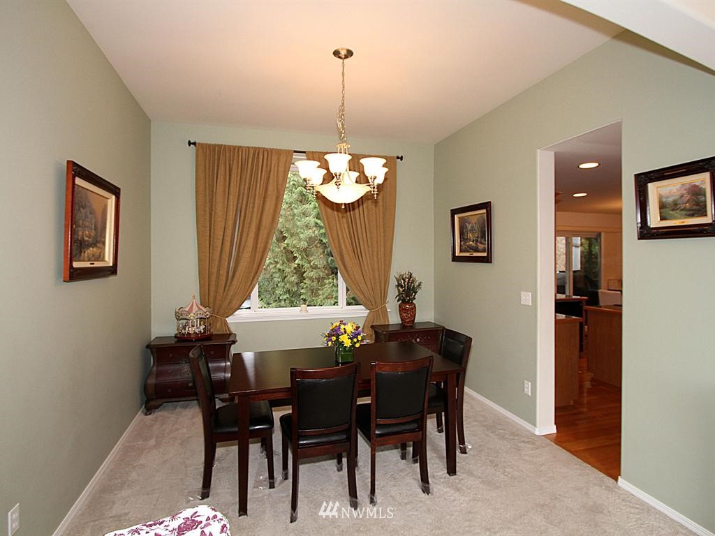 18115 129th Place Northeast Bothell, WA 98011 - Photo 5 of 13 Gallery Image 5