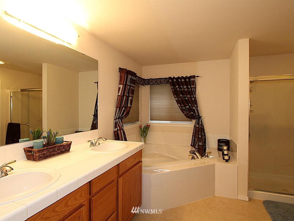 18115 129th Place Northeast Bothell, WA 98011 - Photo 8 of 13 Gallery Image 8