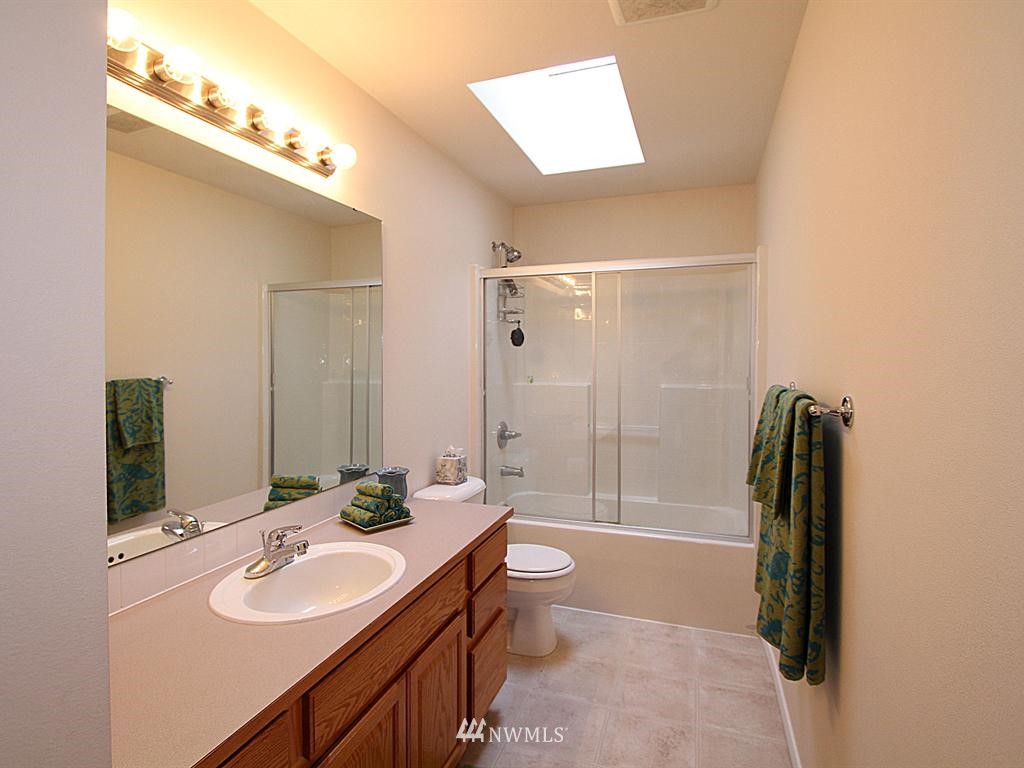 18115 129th Place Northeast Bothell, WA 98011 - Photo 10 of 13 Gallery Image 10