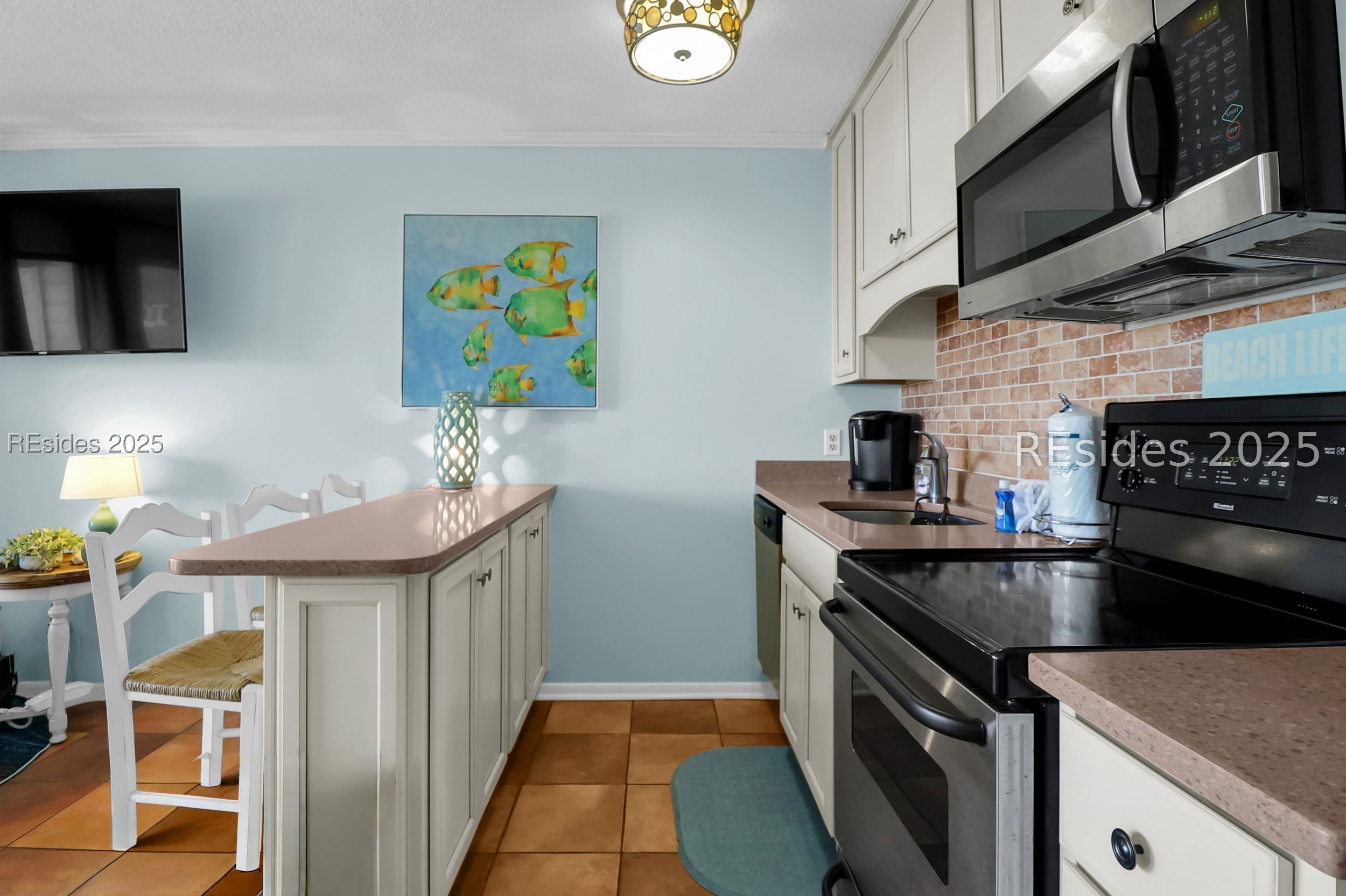 40 Folly Field Road, Unit B345 Hilton Head Island, SC 29928 - Photo 9 of 52