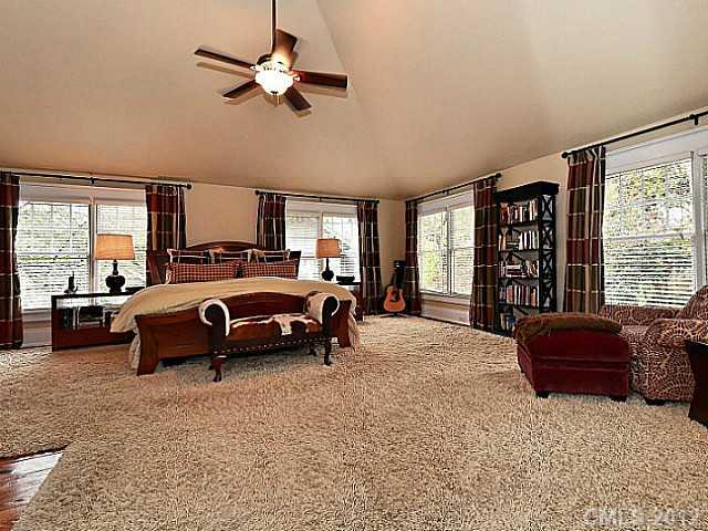 2046 Sharon Road Charlotte, NC 28207 - Photo 10 of 16 Gallery Image 10