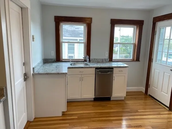 $2,400 | 540 Nantasket Avenue, Unit 2, Hull, MA 02045