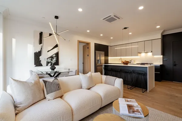 $599,000 | 388 Washington Street, Unit 101, Quincy, MA 02169