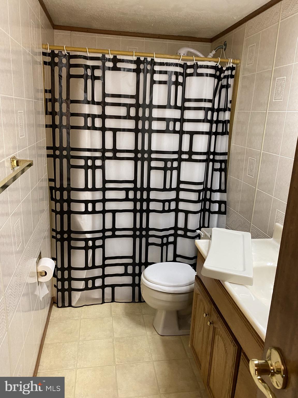 9962 Champ Road Princess Anne, MD 21853 - Photo 18 of 51 Main bathroom