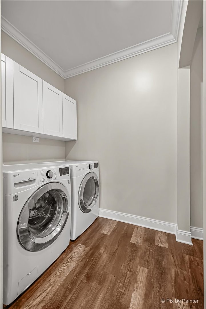 745 Harper Avenue Cary, IL 60013 - Photo 16 of 32 a utility room with dryer and washer