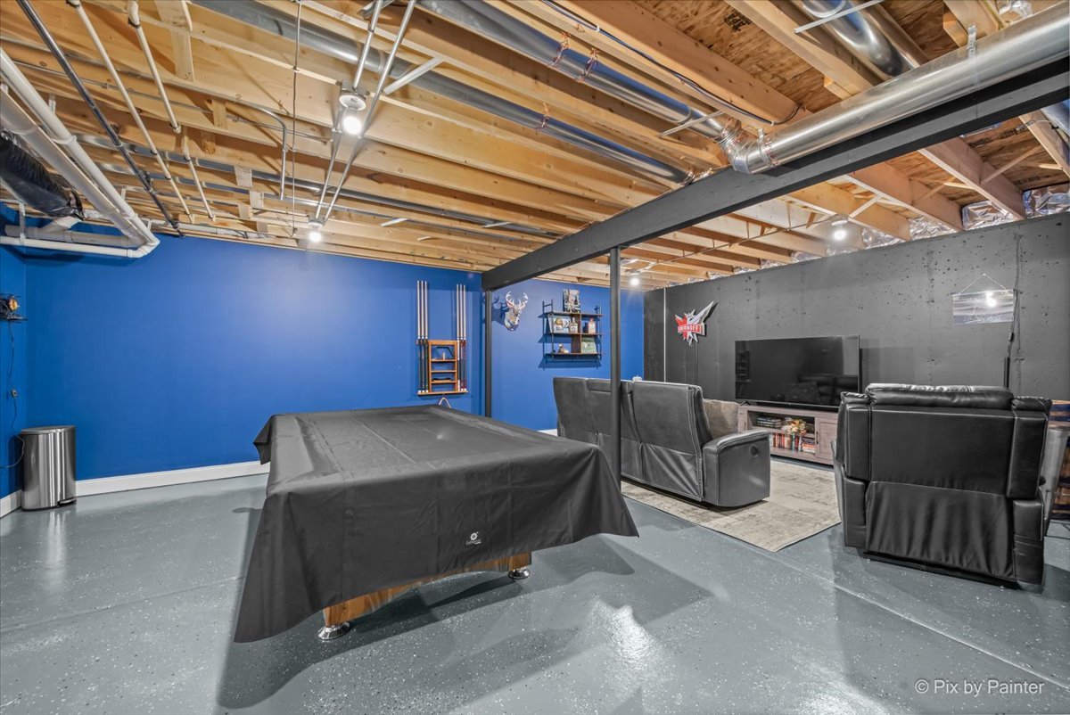 745 Harper Avenue Cary, IL 60013 - Photo 25 of 32 a room with furniture