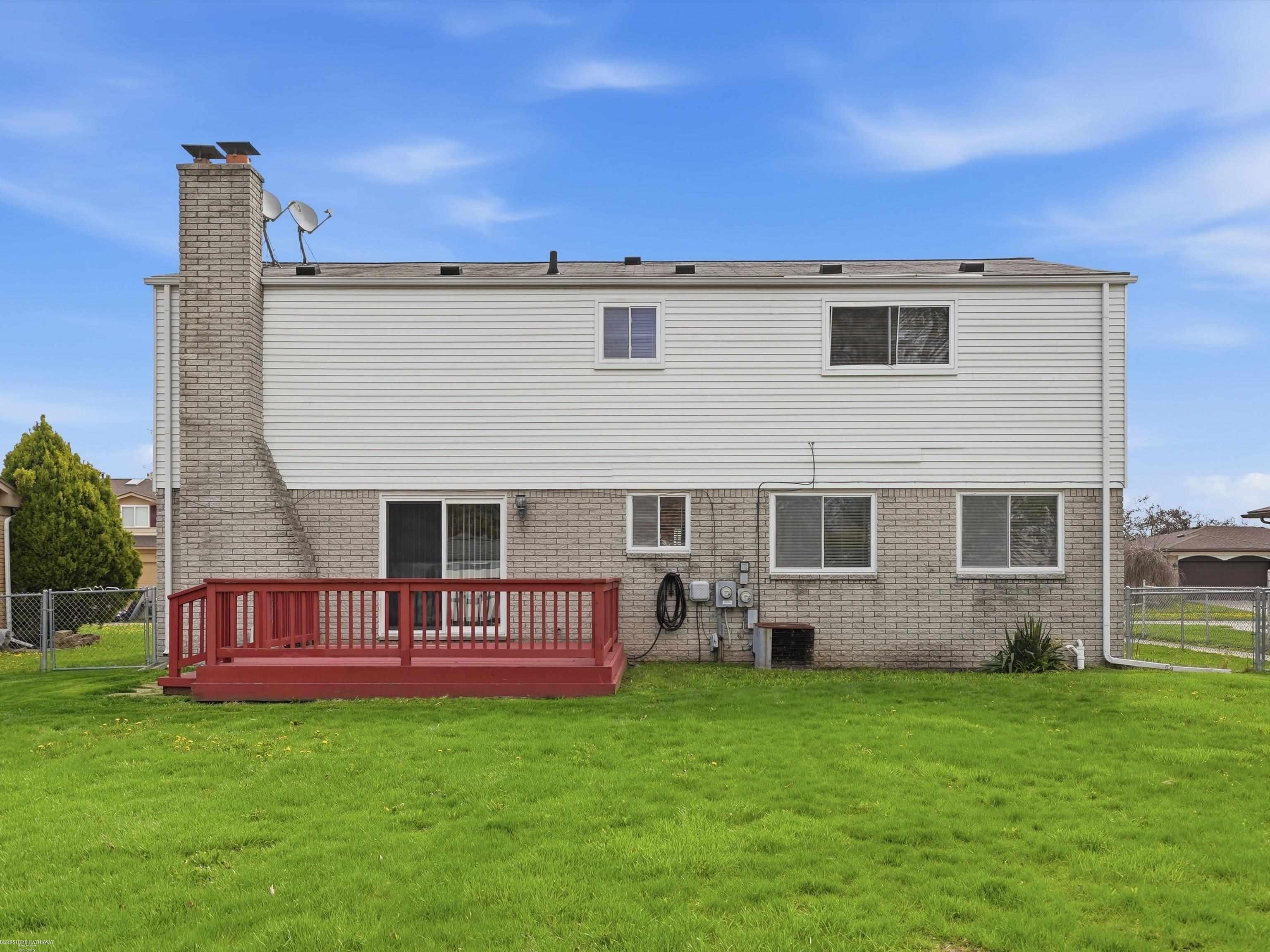 1405 Shaker Street Troy, MI 48083 - Photo 39 of 51 50205374-b8ea2ee0-df72-404c-b356-5c3c39a45dfe.JPG