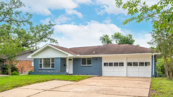 $2,950 | 3519 Westridge Street, Houston, TX 77025