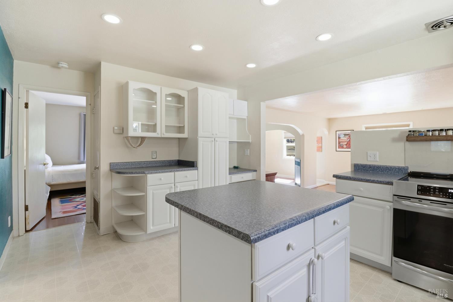 4270 Roblar Road Petaluma, CA 94952 - Photo 10 of 38