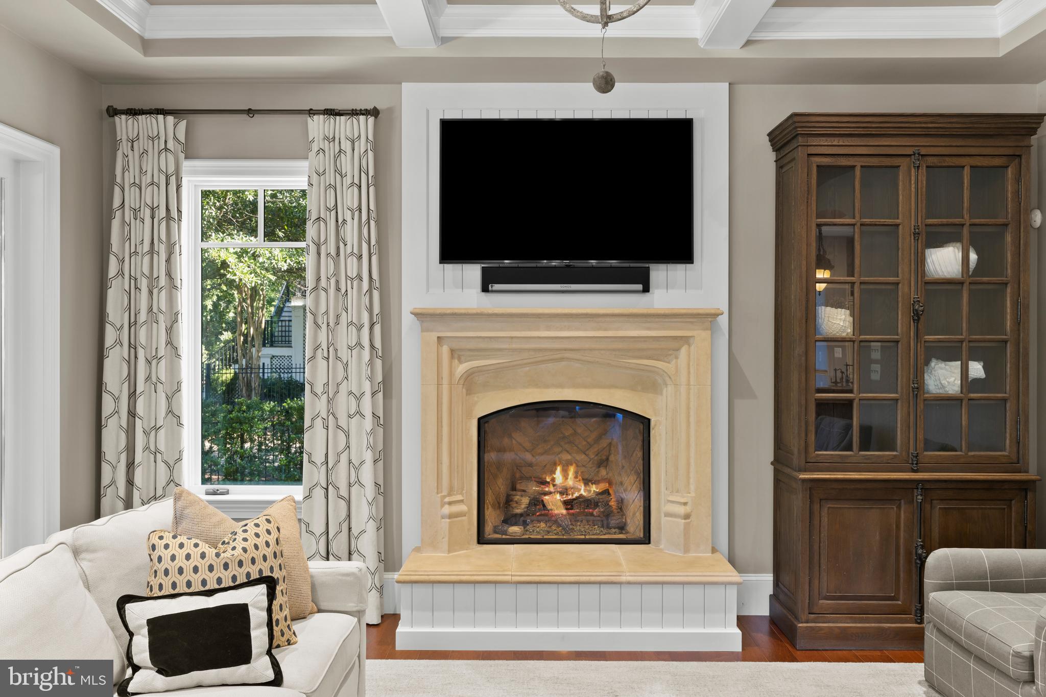840 Childs Point Road Annapolis, MD 21401 - Photo 19 of 50 Cozy fireplace