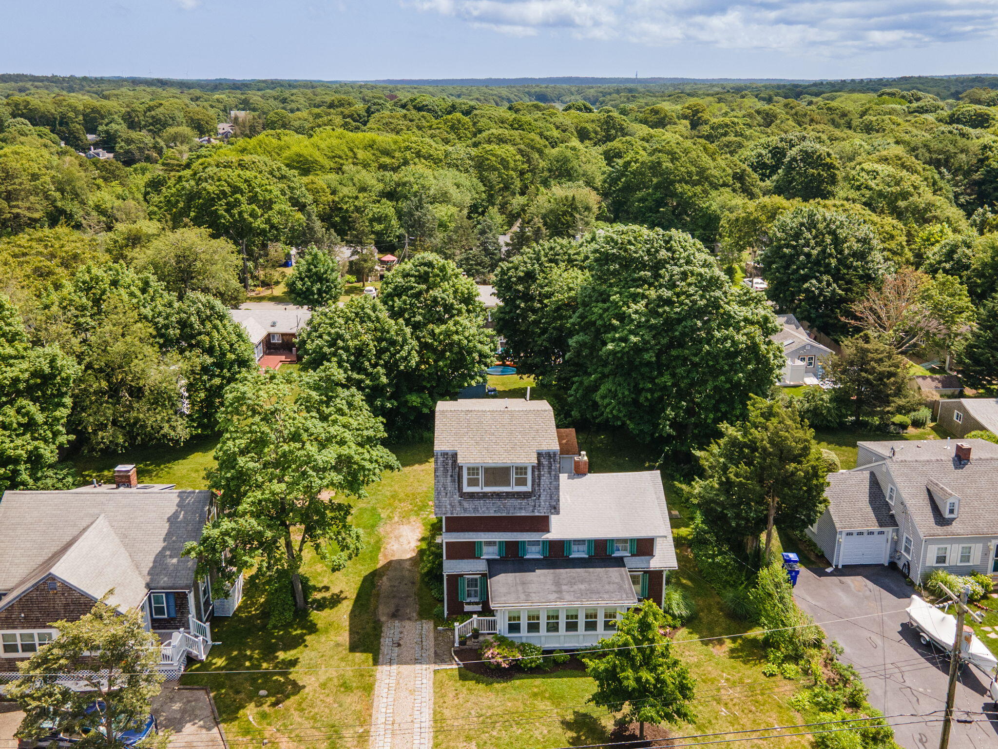 34 Kenwood Road Pocasset, MA 02559 - Photo 66 of 95 a view of a garden