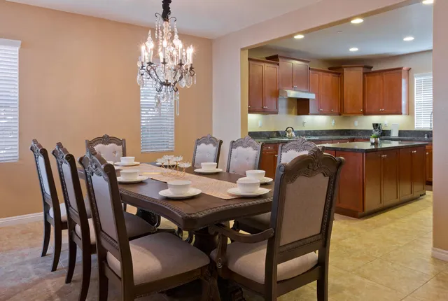 $3,300 | 462 Via De La Paz, Palm Desert, CA 92211