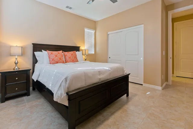 $3,300 | 462 Via De La Paz, Palm Desert, CA 92211