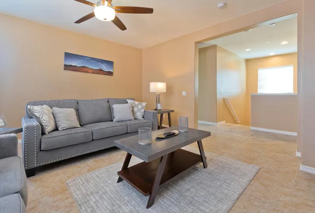 $3,300 | 462 Via De La Paz, Palm Desert, CA 92211