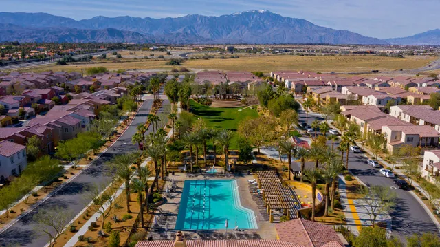 $3,300 | 462 Via De La Paz, Palm Desert, CA 92211