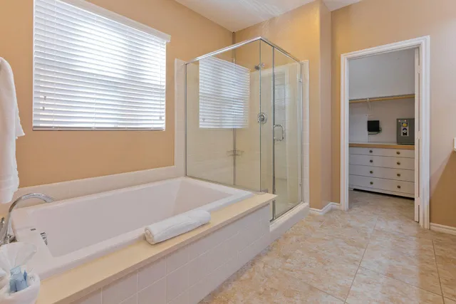 $3,300 | 462 Via De La Paz, Palm Desert, CA 92211