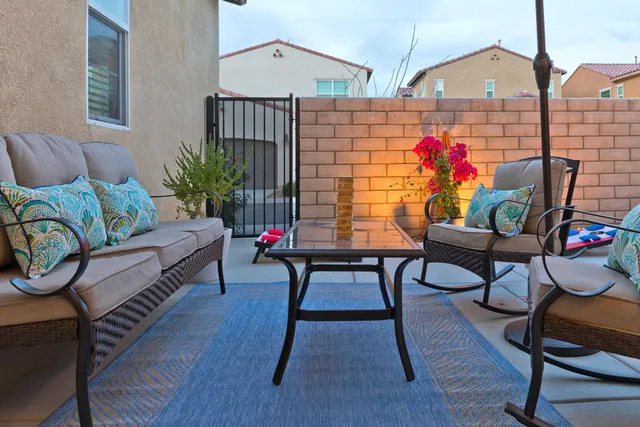 $3,300 | 462 Via De La Paz, Palm Desert, CA 92211