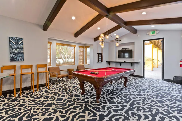 $3,300 | 462 Via De La Paz, Palm Desert, CA 92211