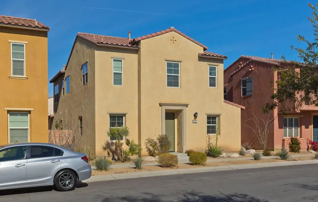 $3,300 | 462 Via De La Paz, Palm Desert, CA 92211