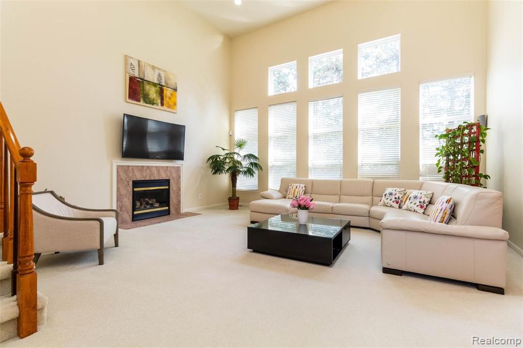 2487 Jackson Drive Rochester Hills, MI 48309 - Photo 6 of 41