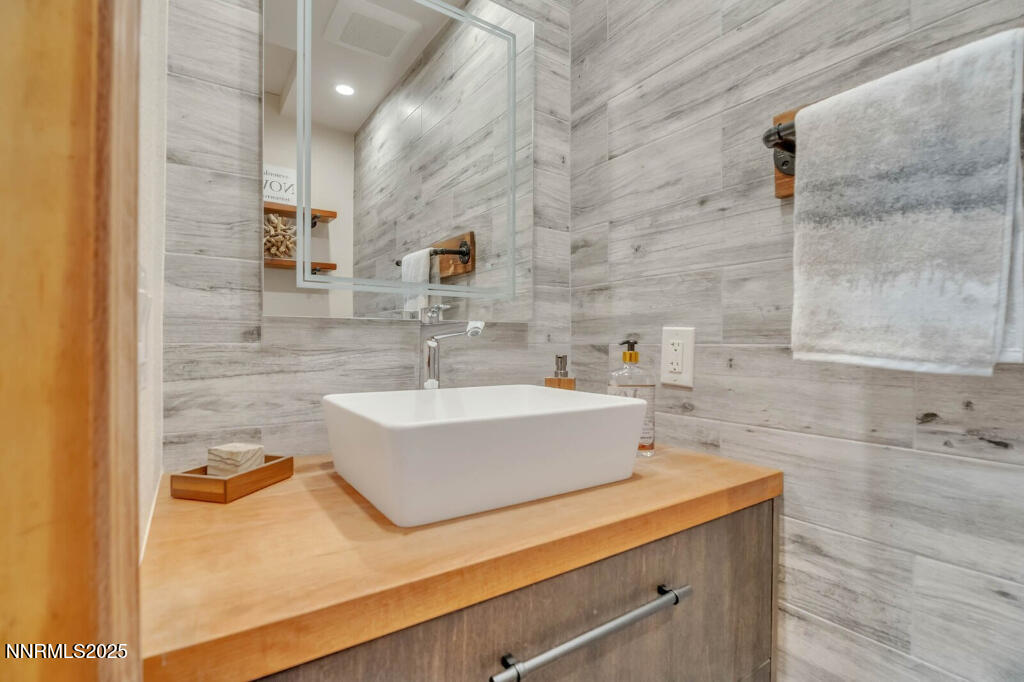 303 Elks Point Road Stateline, NV 89449 - Photo 21 of 40 20