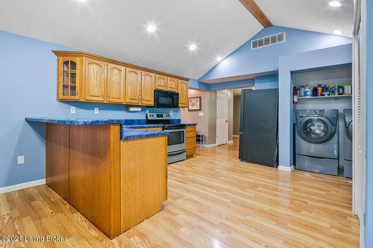 4167 Webb Road Simpsonville, KY 40067 - Photo 23 of 47 Kitchen