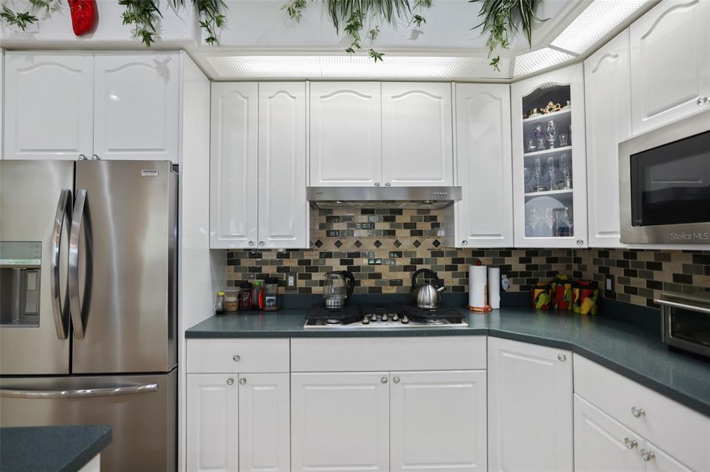 14423 Kandi Court Largo, FL 33774 - Photo 14 of 75