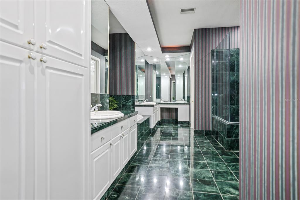 14423 Kandi Court Largo, FL 33774 - Photo 31 of 75