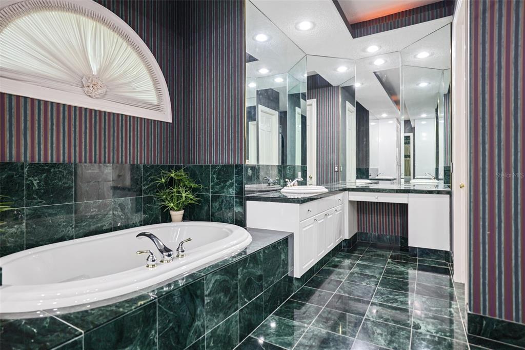 14423 Kandi Court Largo, FL 33774 - Photo 33 of 75