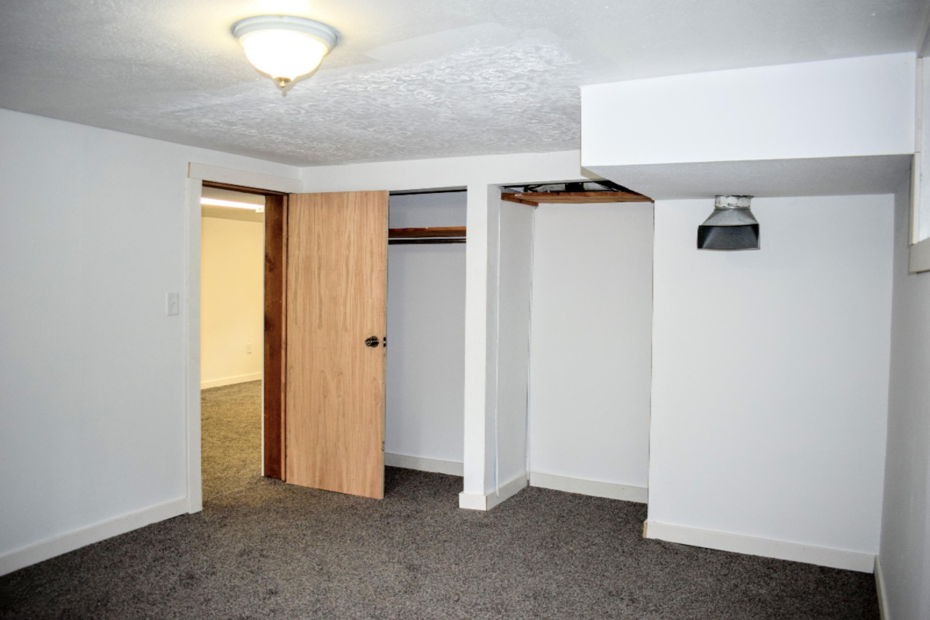 446 Mayfield Road Benton Harbor, MI 49022 - Photo 19 of 23 4th Bedroom