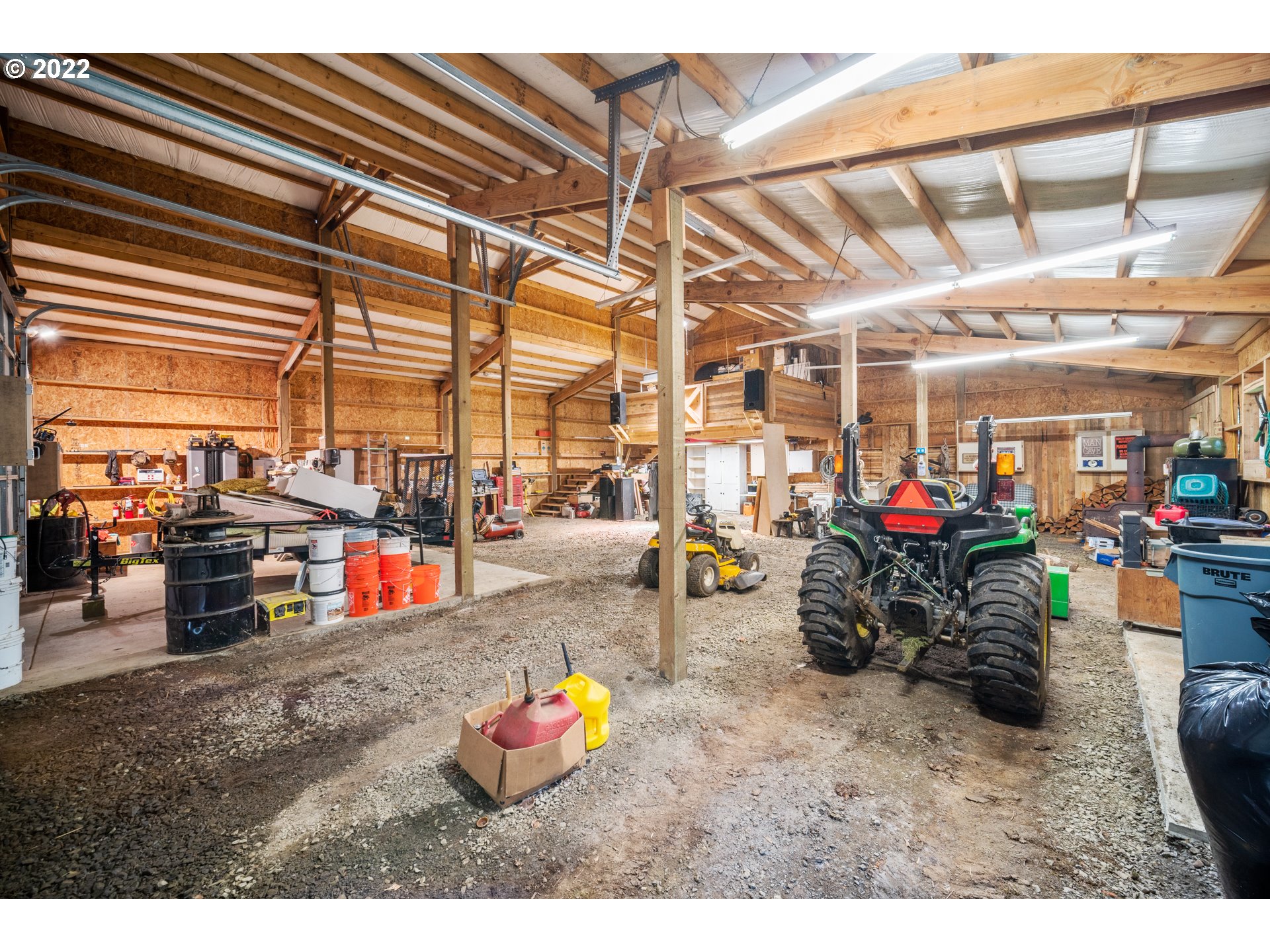 16207 Northeast Beebe Road Battle Ground, WA 98604 - Photo 31 of 32 a view of a room with gym equipment