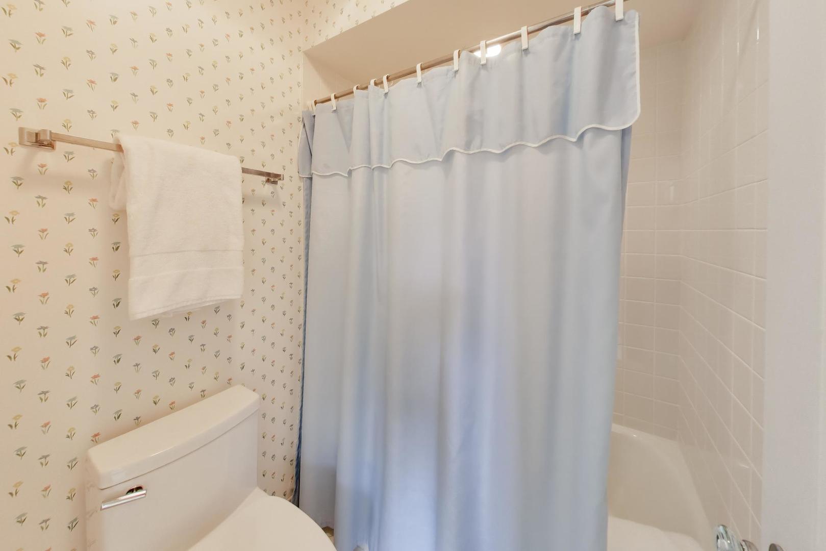 197 North Green Bay Road Lake Forest, IL 60045 - Photo 36 of 55 Gallery Image 36