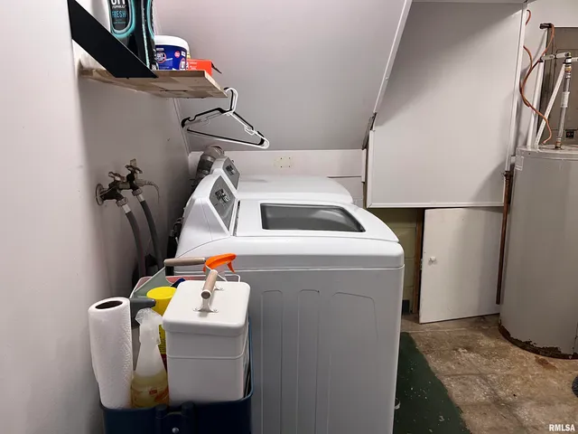 $204,900 | 400 Massey Lane, Jacksonville, IL 62650