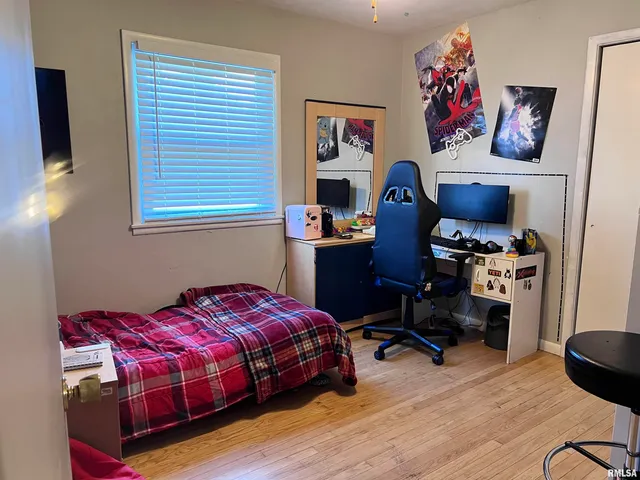 $204,900 | 400 Massey Lane, Jacksonville, IL 62650