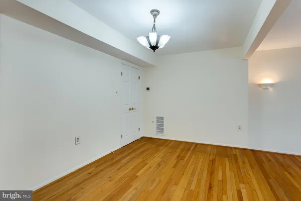 $3,100 | 4428 Holly Avenue, Fairfax, VA 22030