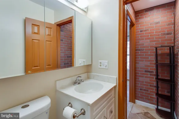 $3,100 | 4428 Holly Avenue, Fairfax, VA 22030