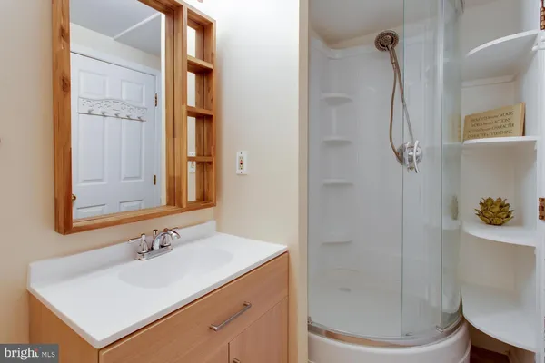 $3,100 | 4428 Holly Avenue, Fairfax, VA 22030