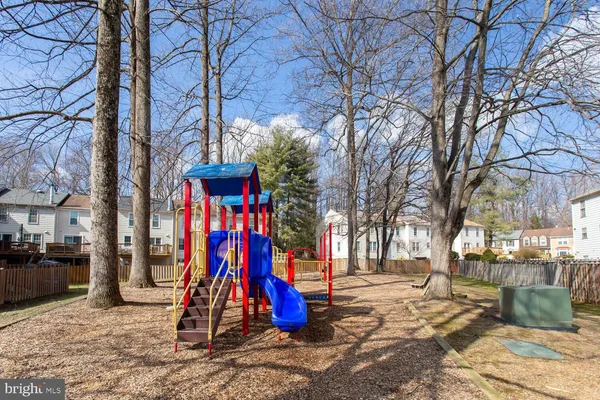 $3,100 | 4428 Holly Avenue, Fairfax, VA 22030