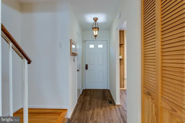 $3,100 | 4428 Holly Avenue, Fairfax, VA 22030