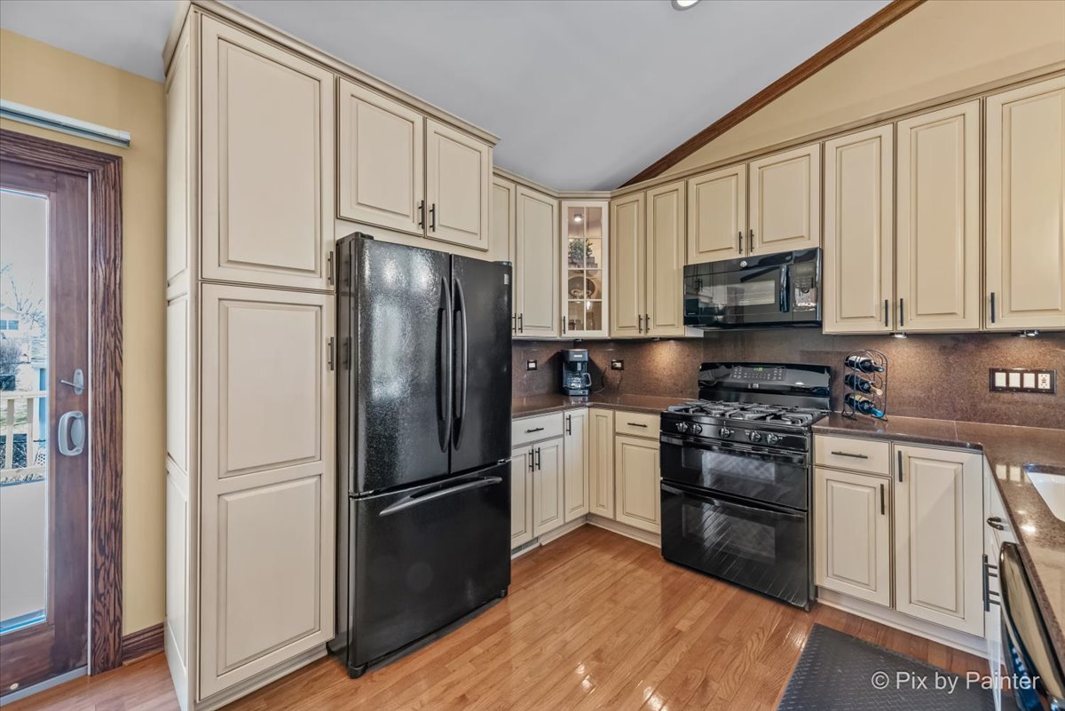 410 Harvard Lane Bartlett, IL 60103 - Photo 5 of 33