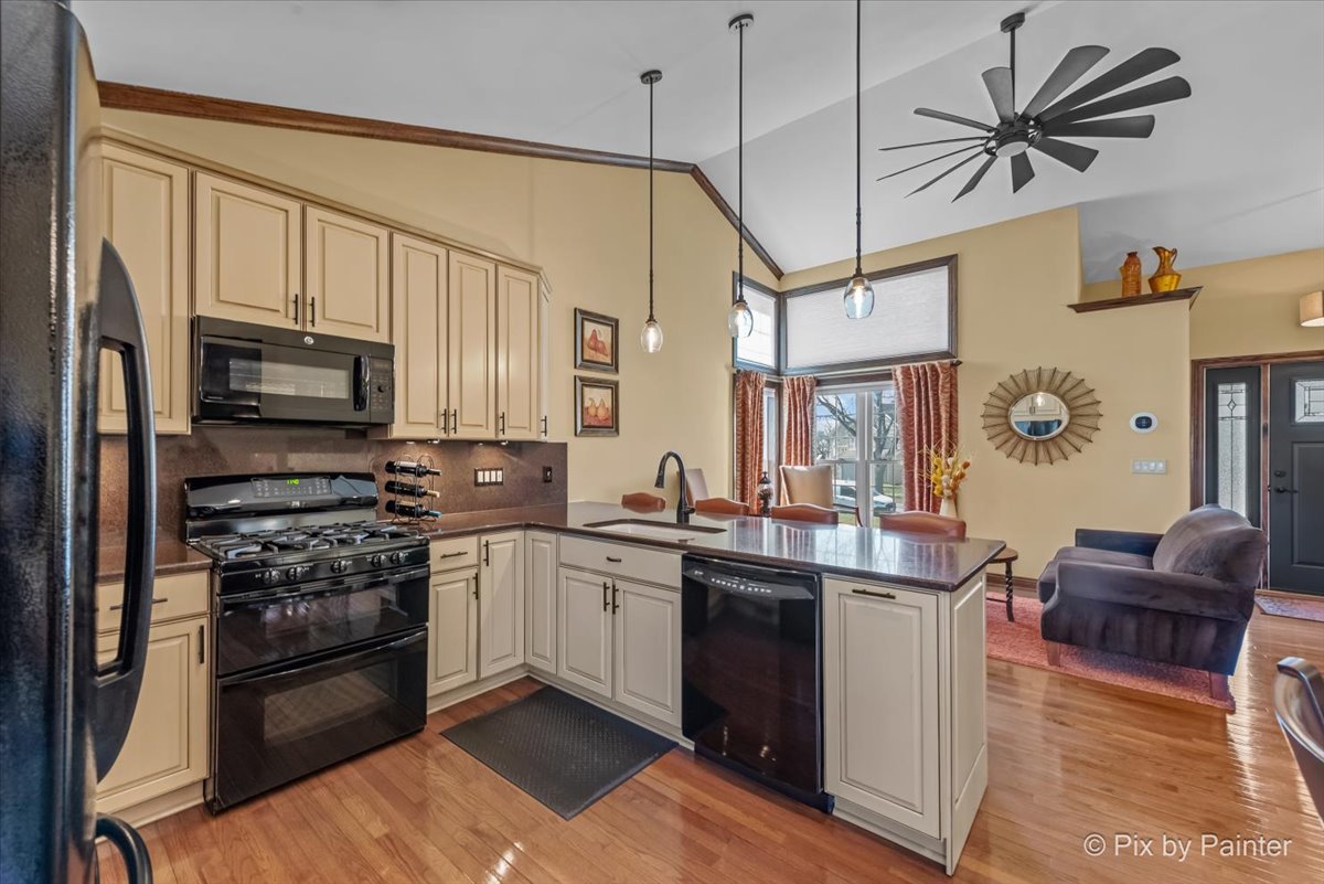 410 Harvard Lane Bartlett, IL 60103 - Photo 6 of 33