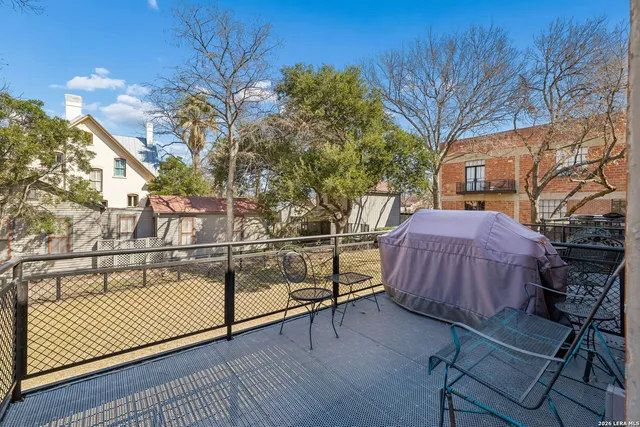 $899,000 | 212 Madison, Unit 2, San Antonio, TX 78204